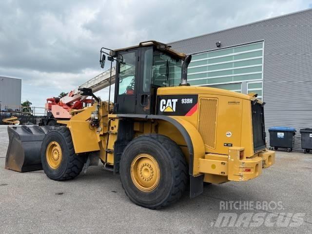 CAT 938 H Фронтальные погрузчики