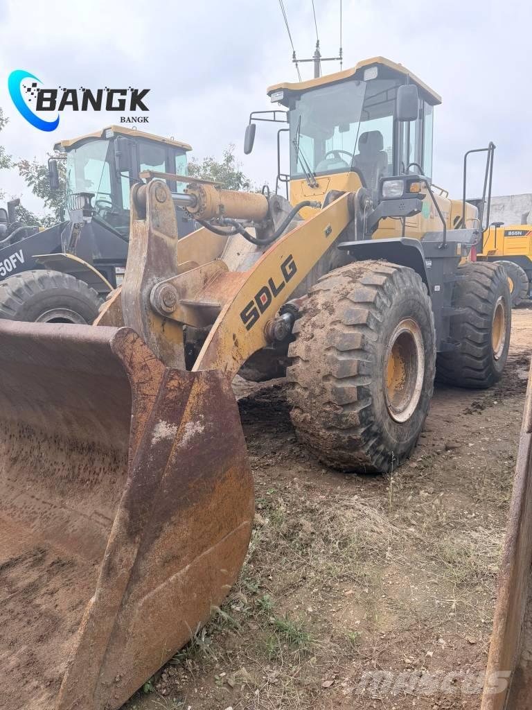 SDLG L 953 Фронтальные погрузчики