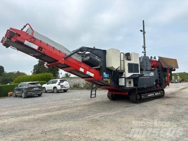 Sandvik QJ 241 Мобильные дробилки