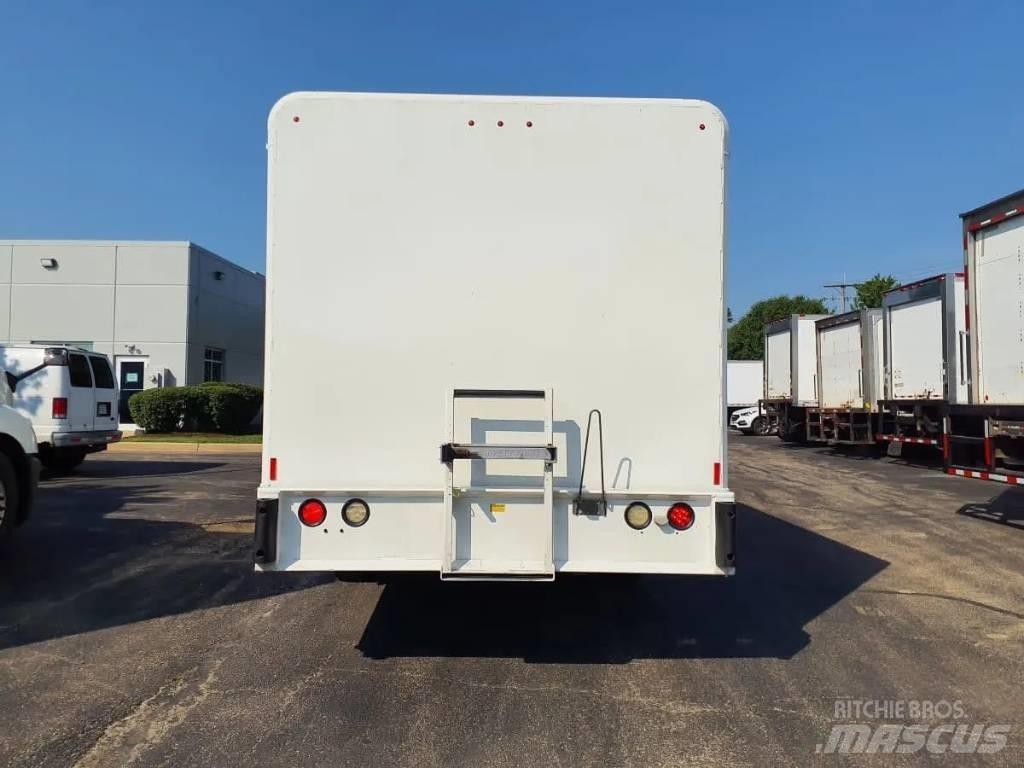 International 4300 Грузовики для доставки напитков