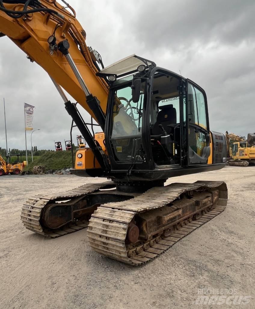 JCB JS 220 Гусеничные экскаваторы