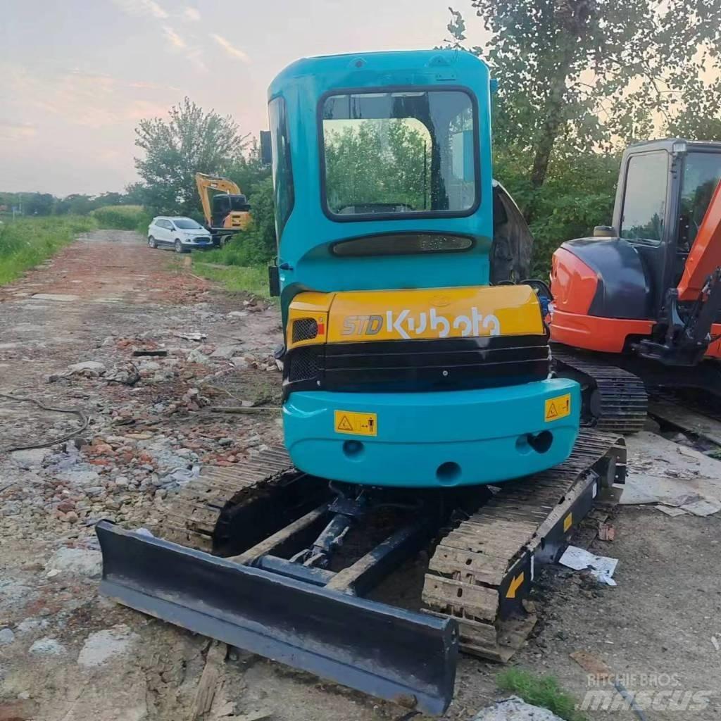Kubota KX 135 Гусеничные экскаваторы