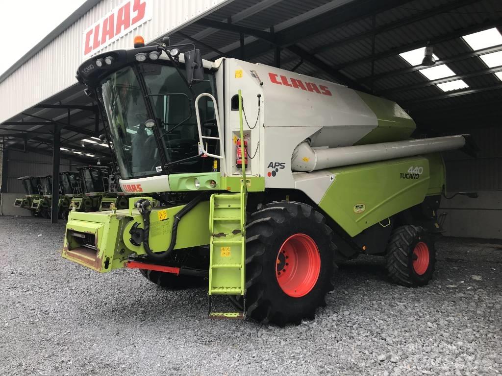 CLAAS Tucano 440 Зерноуборочные комбайны