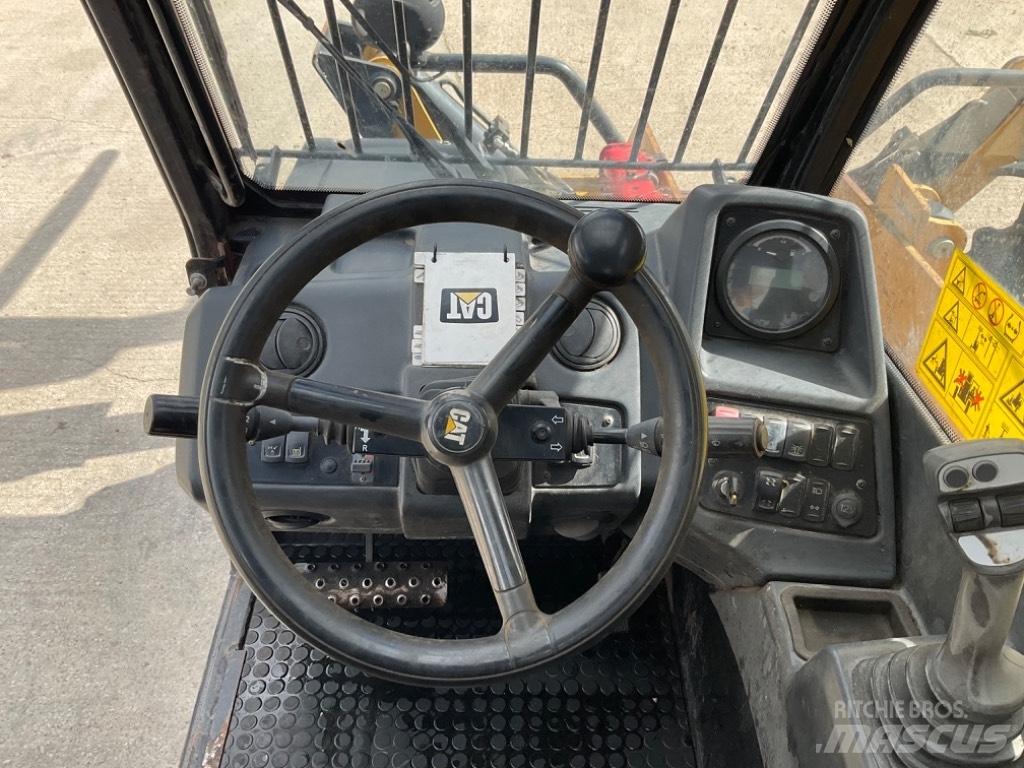 CAT TH 414 Телескопические погрузчики