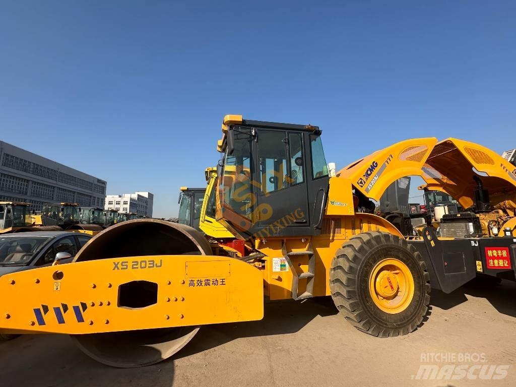 XCMG XS 203 J Грунтовые катки