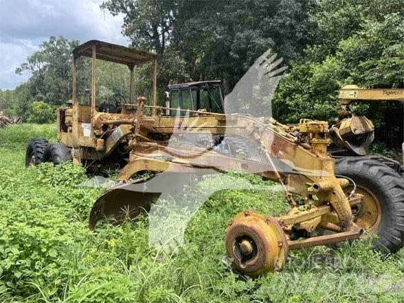 CAT 12D Грейдеры