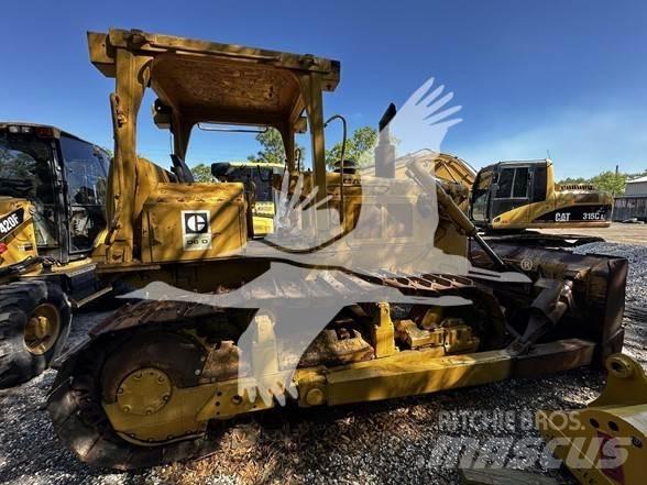 CAT D6D Гусеничные бульдозеры
