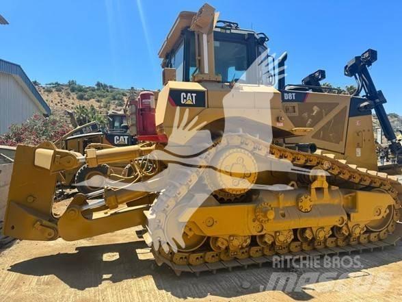 CAT D8T Гусеничные бульдозеры