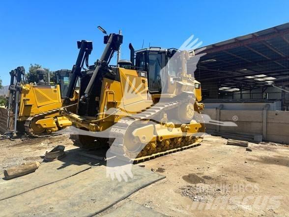 CAT D8T Гусеничные бульдозеры