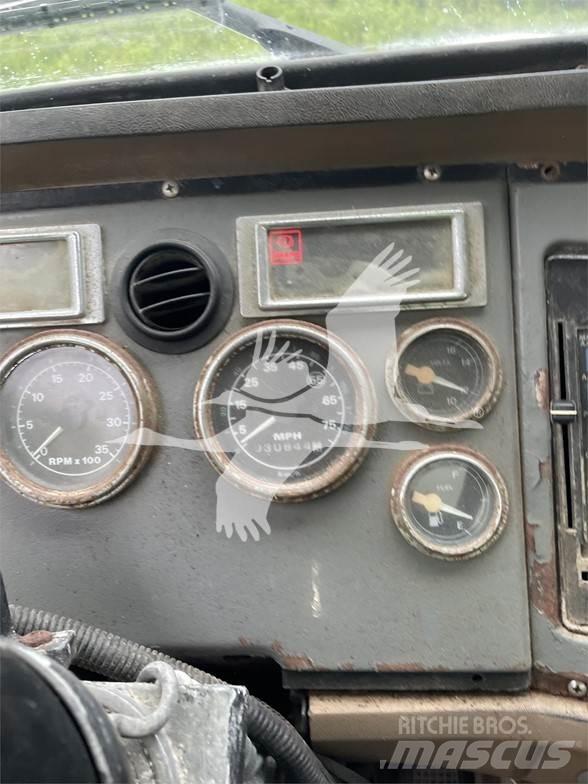 Ford 8000 Поливочные машины