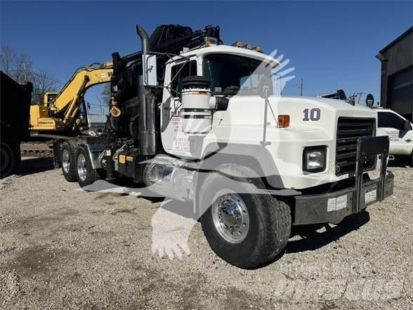 Mack RD688S Седельные тягачи