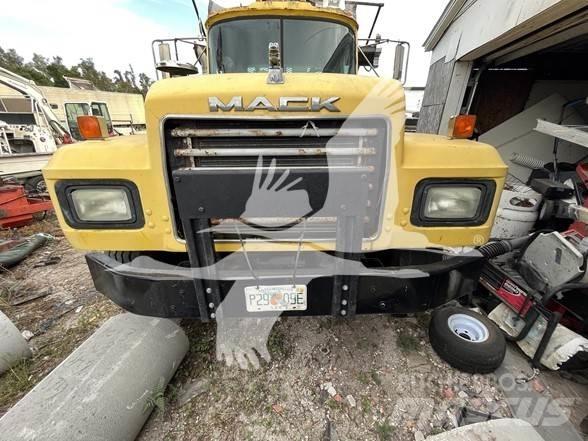 Mack RD688S Мусоровозы