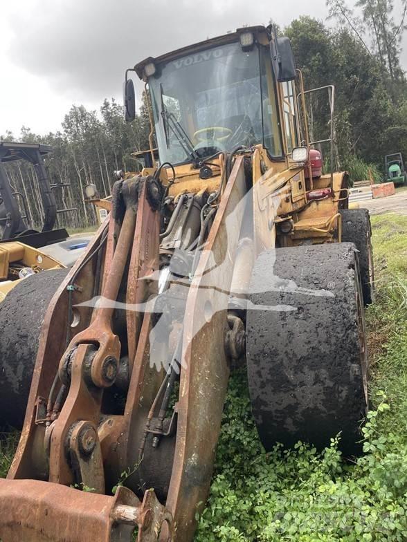 Volvo L120E Фронтальные погрузчики