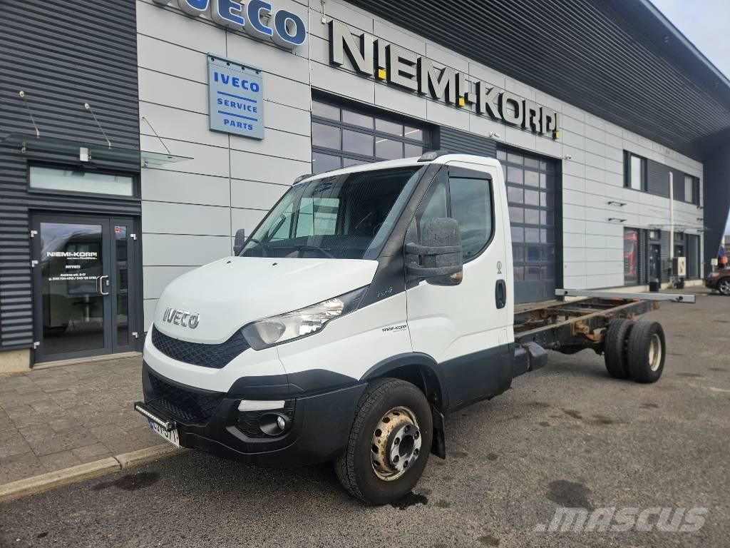 Iveco Daily 70C17 Цельнометаллический фургоны