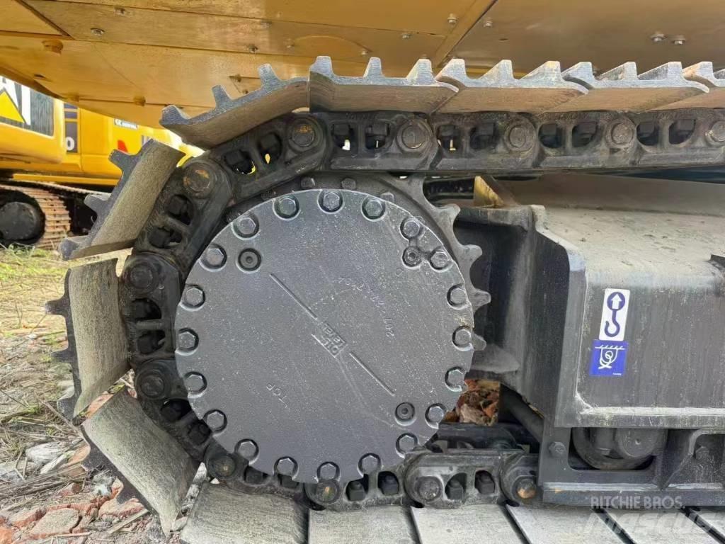 Komatsu 360-7 Гусеничные экскаваторы