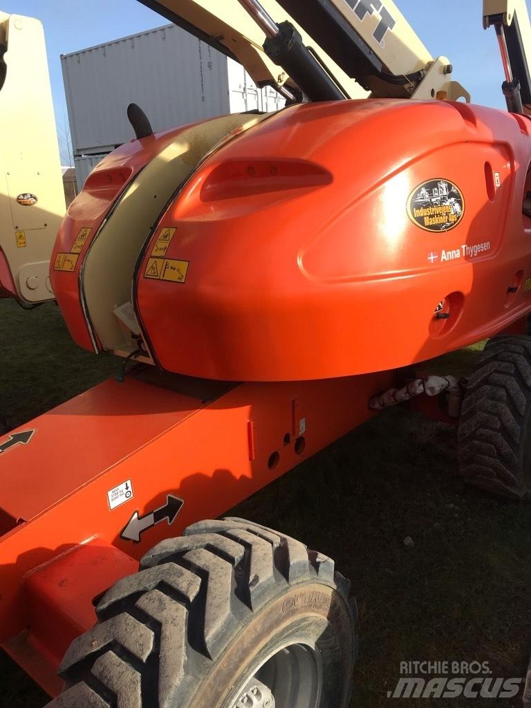 JLG 460 SJ Телескопические подъемники