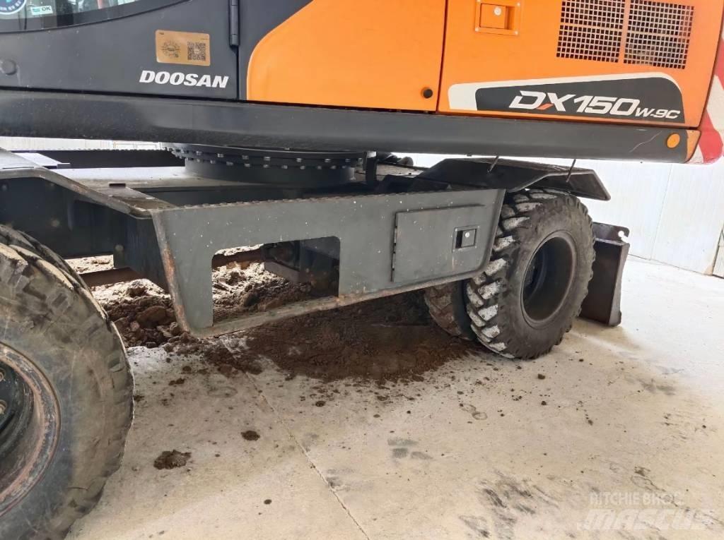 Doosan DX 150W-9C Колёсные экскаваторы