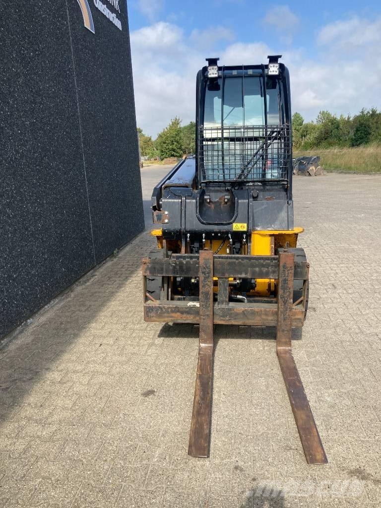 JCB TLT 35 D 4x4 Телескопические погрузчики