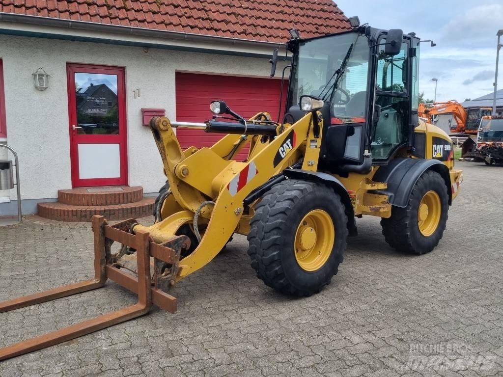 CAT 908 H 2 Фронтальные погрузчики