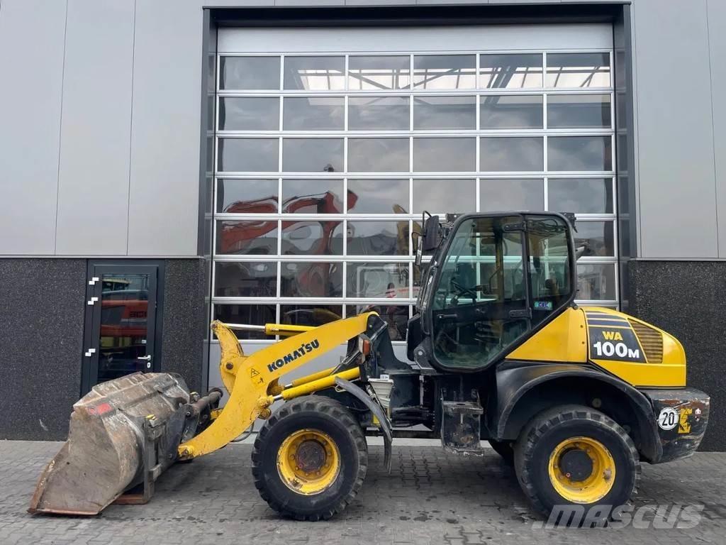 Komatsu WA100 Фронтальные погрузчики