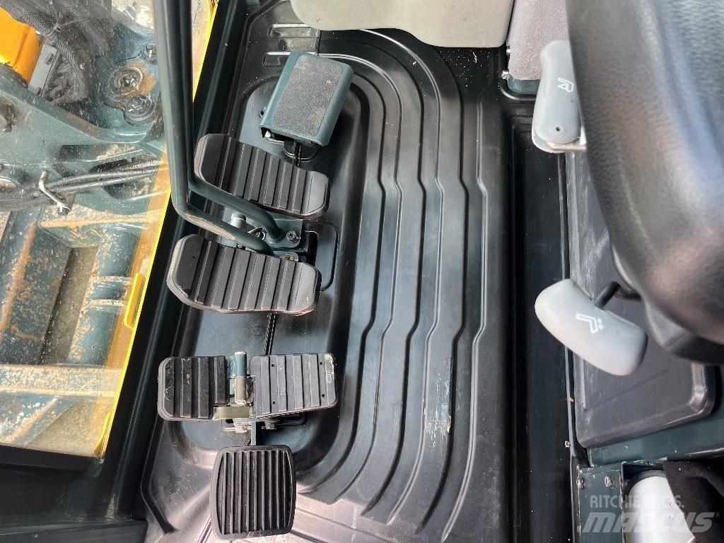 Hyundai R30 Z-9AK Мини-экскаваторы