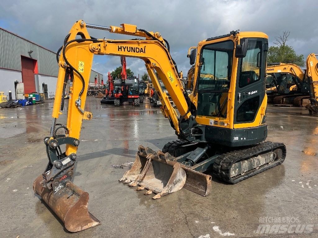 Hyundai R30 Z-9AK Мини-экскаваторы