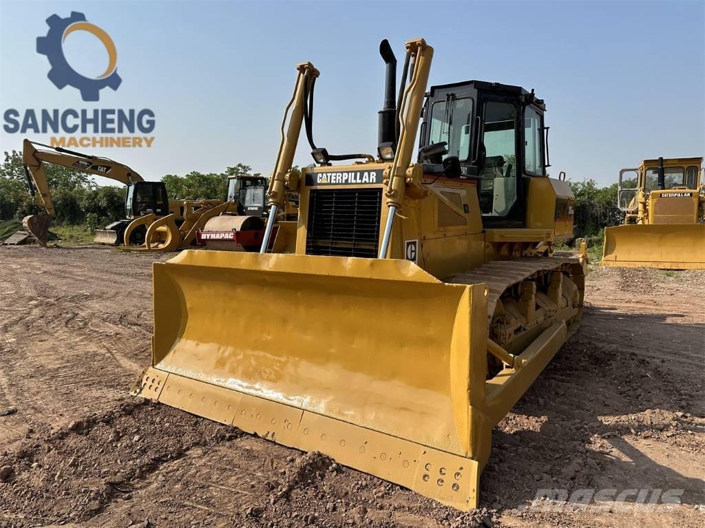 CAT D6G Гусеничные бульдозеры