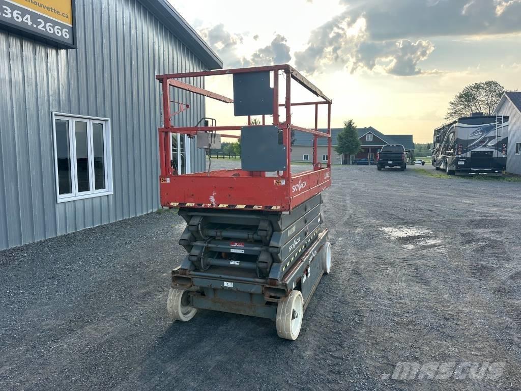 SkyJack SJ 4632 Ножничные подъемники