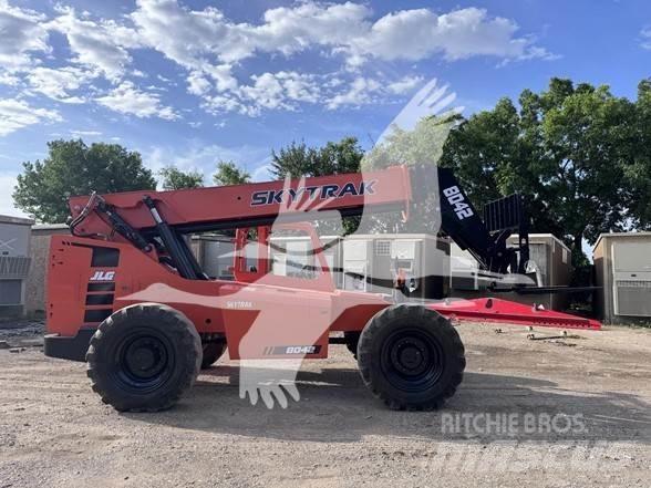 SkyTrak 8042 Телескопические погрузчики
