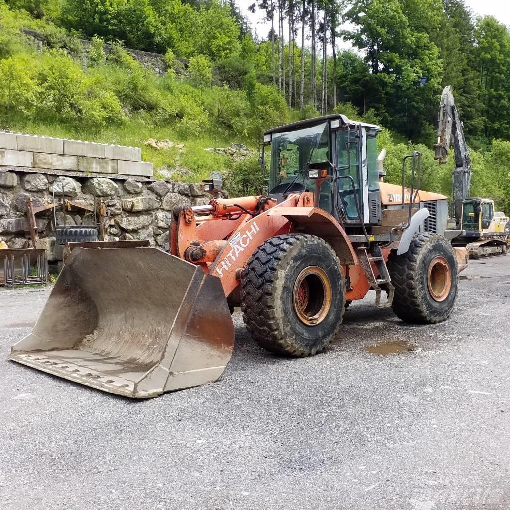 Hitachi ZW 220 Фронтальные погрузчики