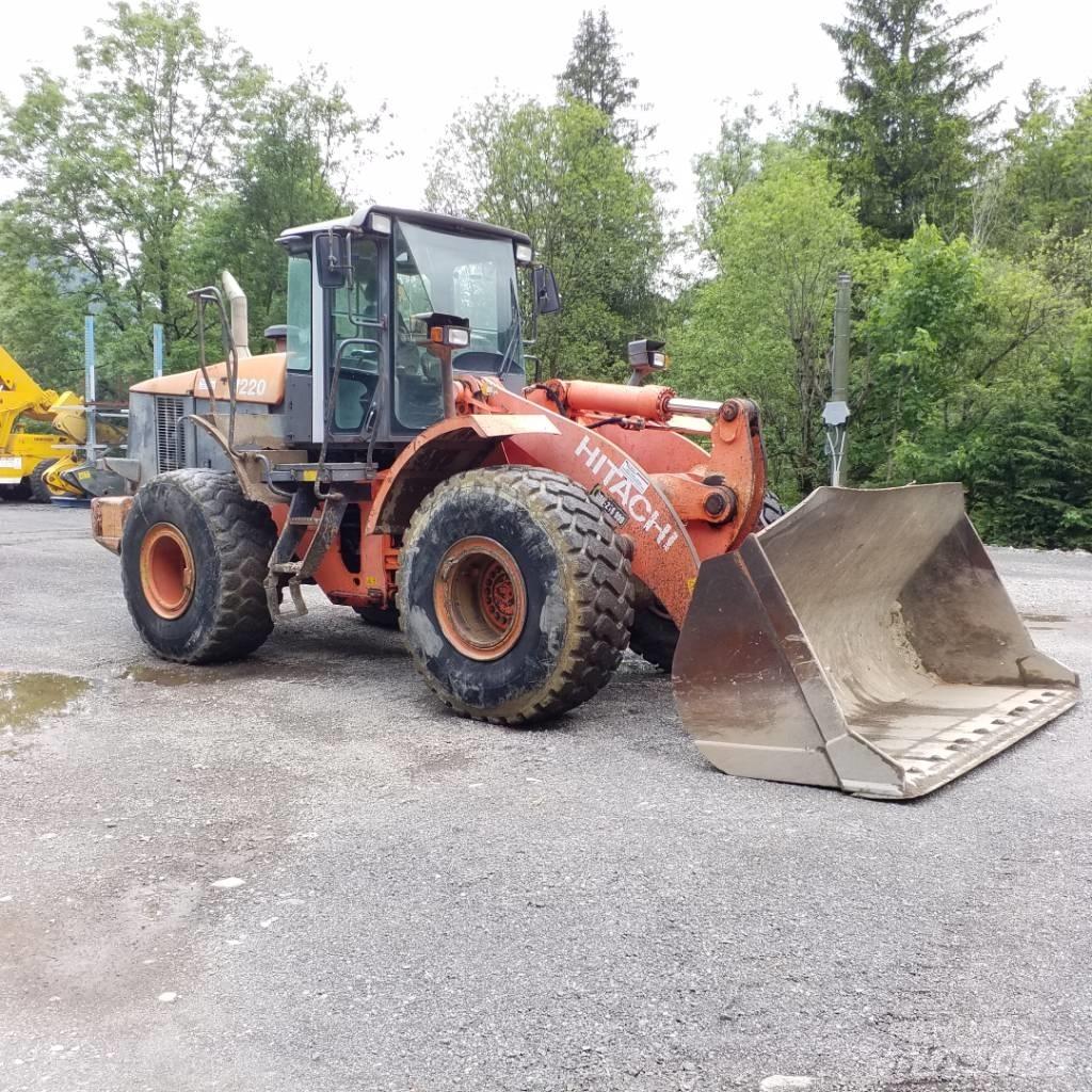 Hitachi ZW 220 Фронтальные погрузчики