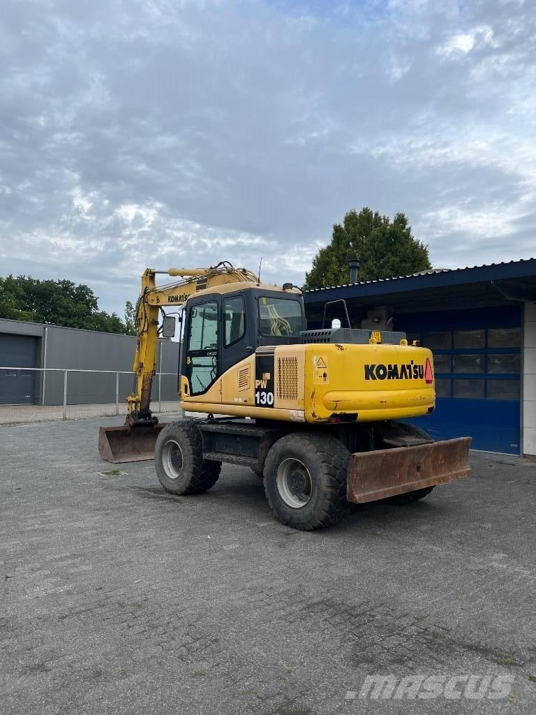 Komatsu PW 130-7K Колёсные экскаваторы
