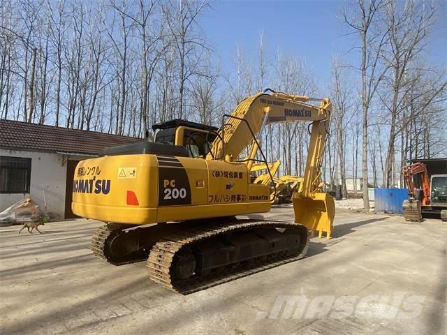 Komatsu PC 200-8N1 Гусеничные экскаваторы