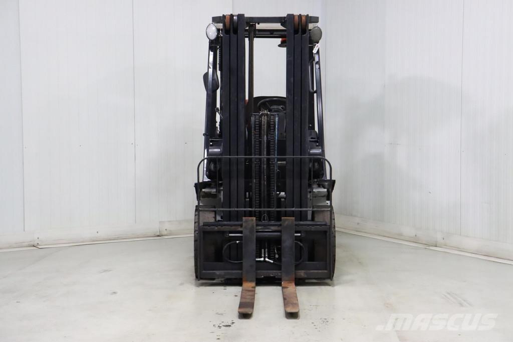 Nissan U1D2A20LQ Газовые погрузчики