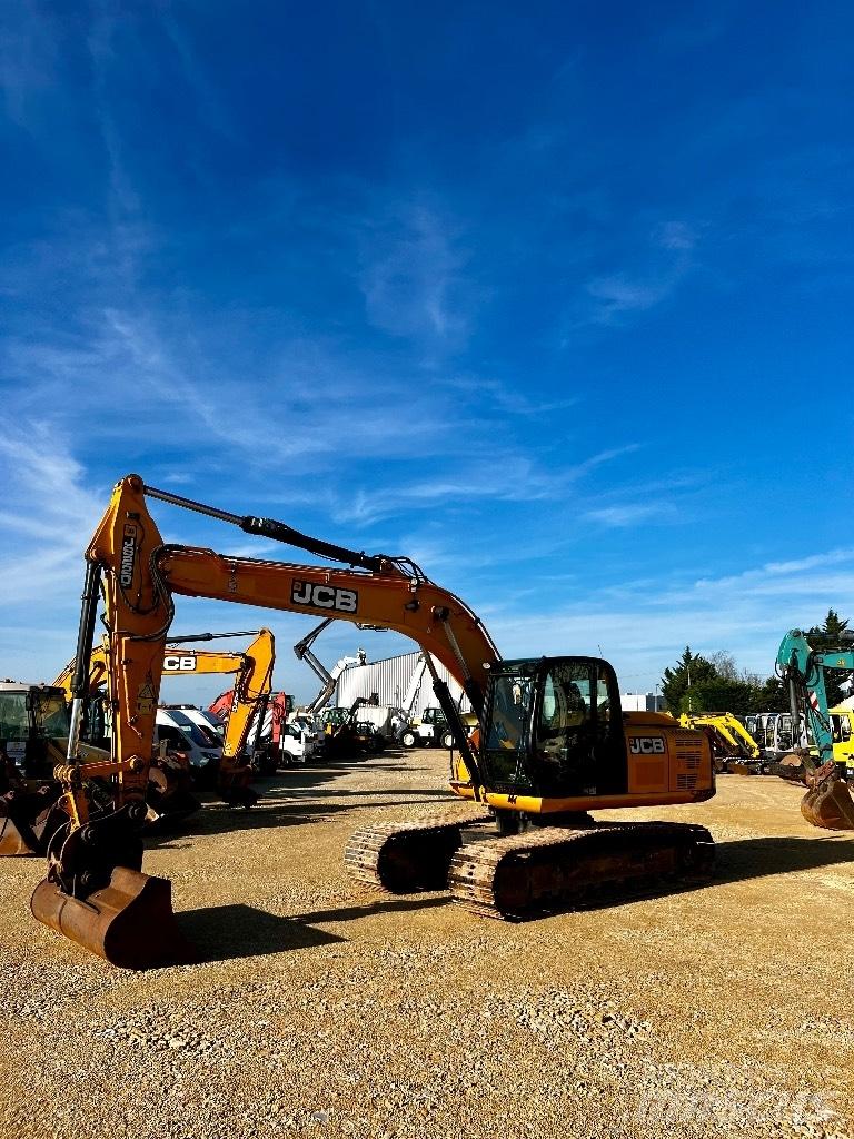 JCB JS 220 N LC Гусеничные экскаваторы
