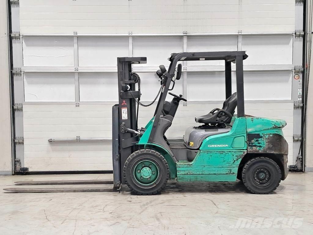 Mitsubishi FD30NT Дизельные погрузчики
