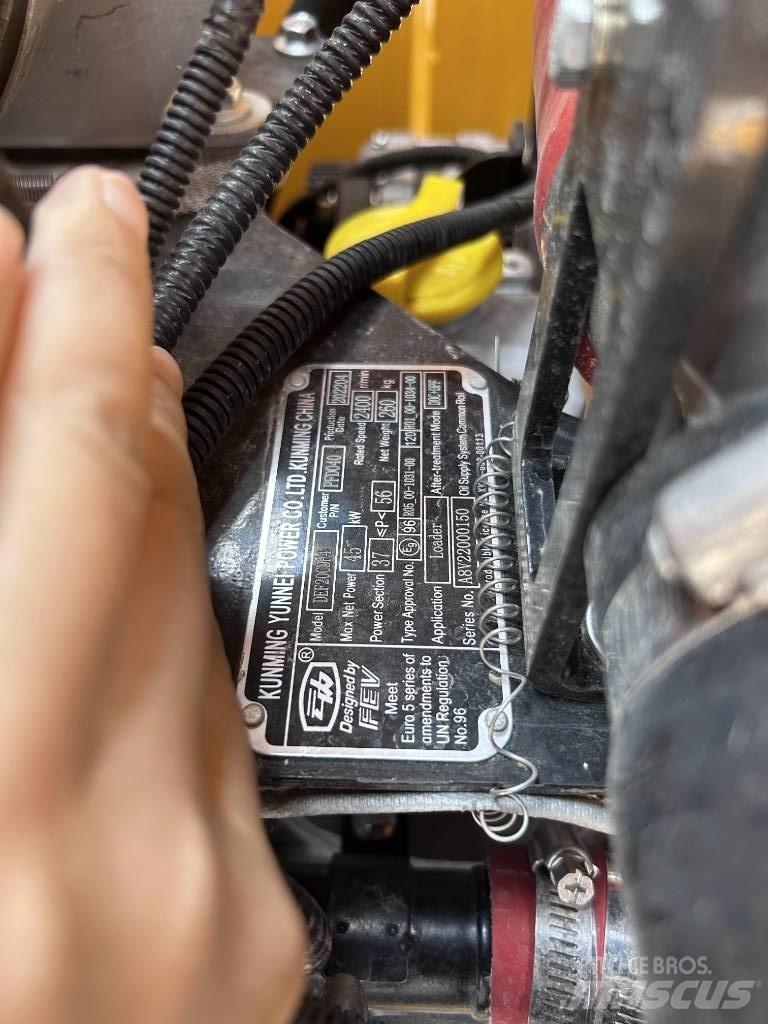 MR 920 Фронтальные погрузчики