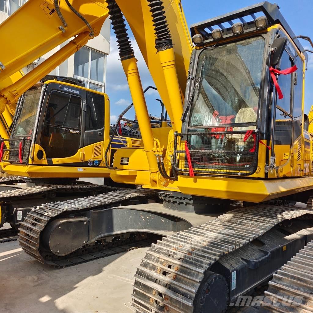 Komatsu PC 220 Гусеничные экскаваторы