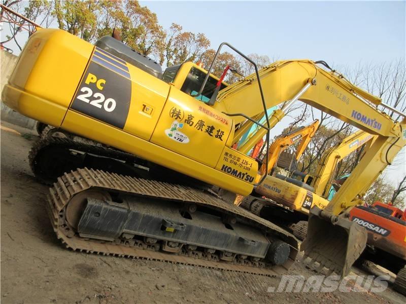 Komatsu PC 220 Гусеничные экскаваторы