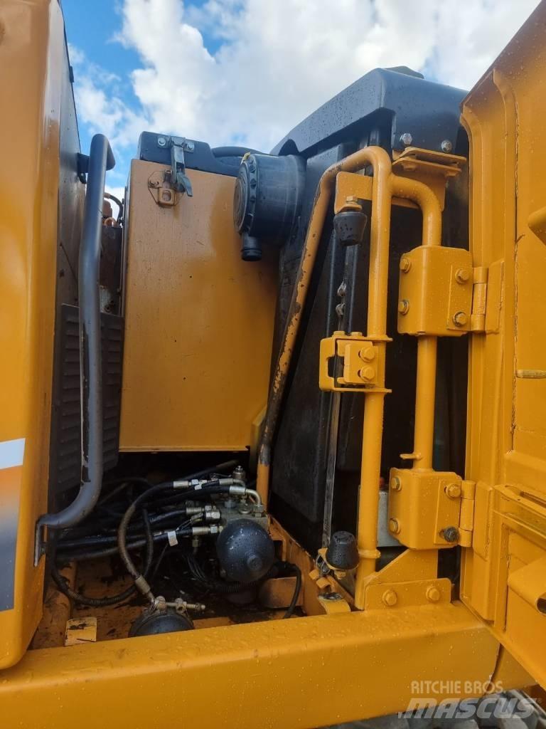 CASE WX 145 Колёсные экскаваторы