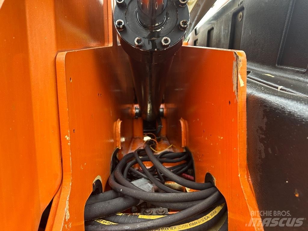 JLG 660 SJ Телескопические подъемники