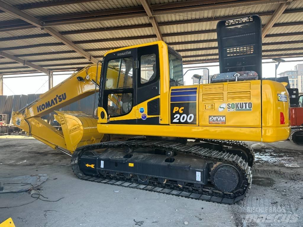 Komatsu PC 200-8 Малые экскаваторы 7т-12т
