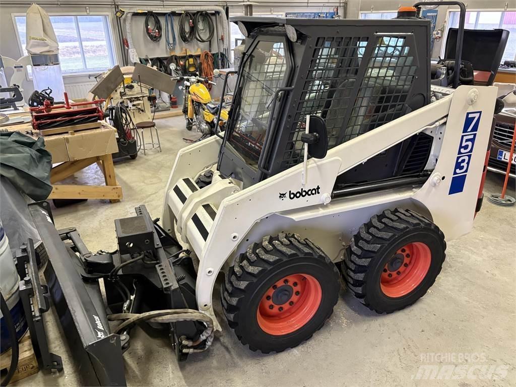 Bobcat 753 Малые погрузчики