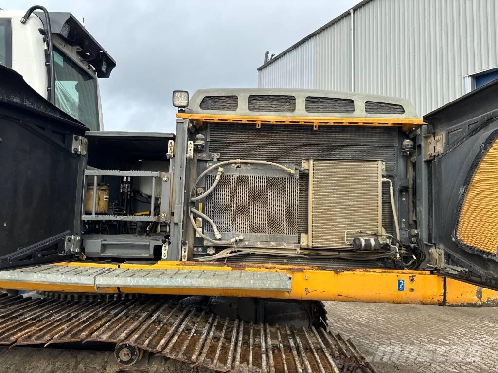 Liebherr R 946 Гусеничные экскаваторы