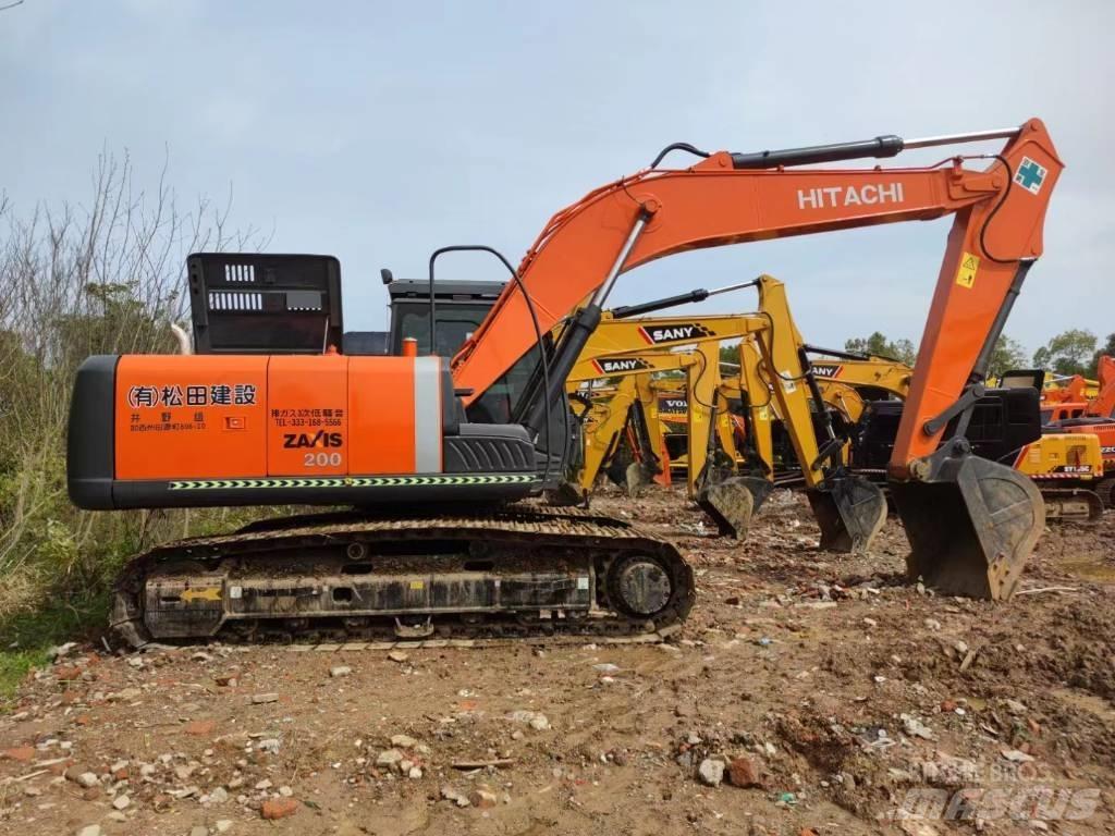 Hitachi ZX200 Гусеничные экскаваторы