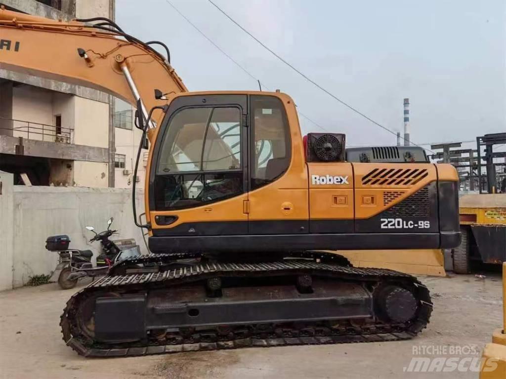 Hyundai R220LC-9S Гусеничные экскаваторы