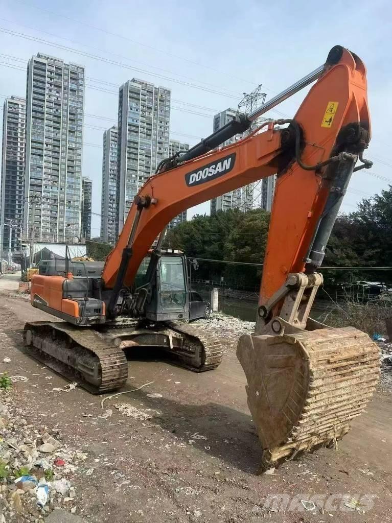 Doosan DX420LC Гусеничные экскаваторы