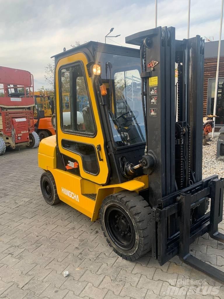 Hangcha CPQD 30 N Газовые погрузчики