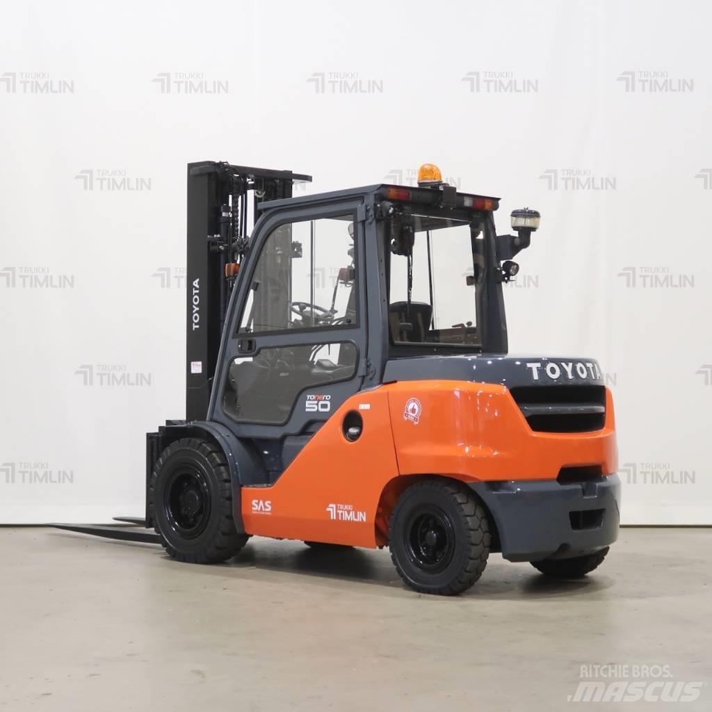 Toyota 40-8FD50N Дизельные погрузчики