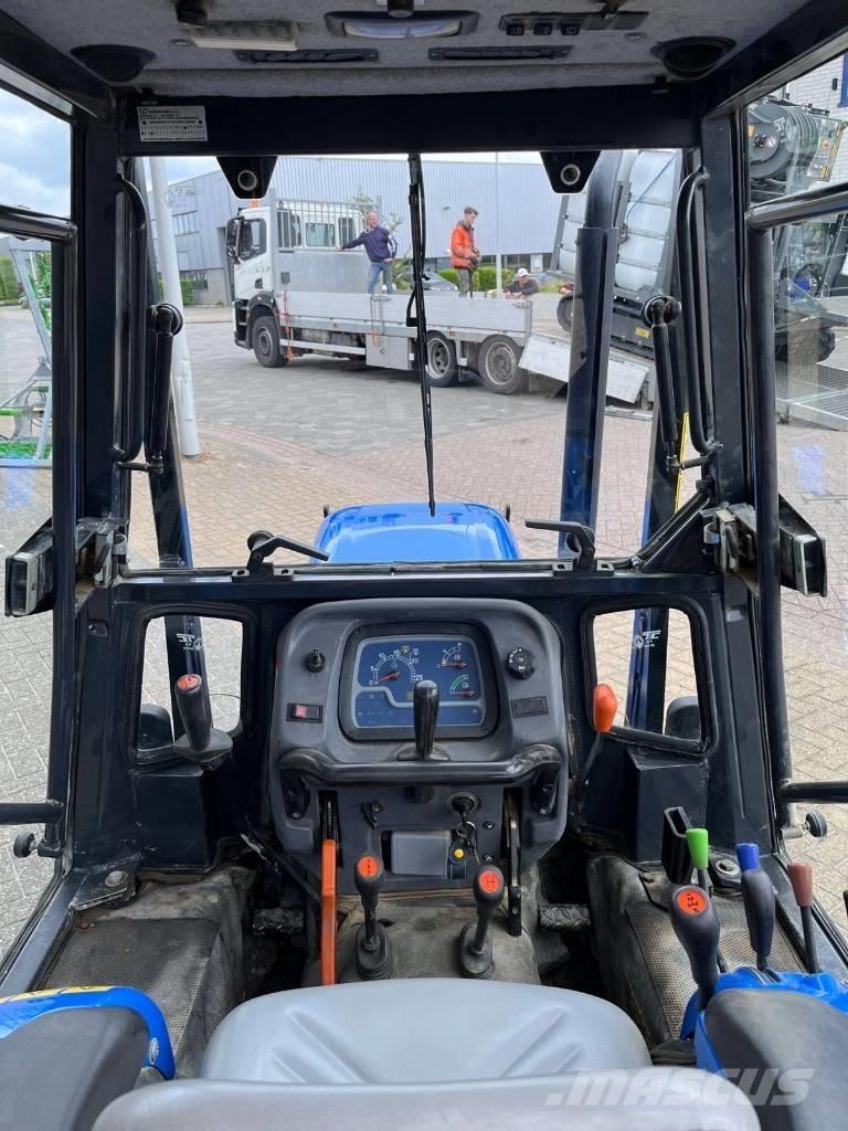 New Holland TK 4030f Трактора